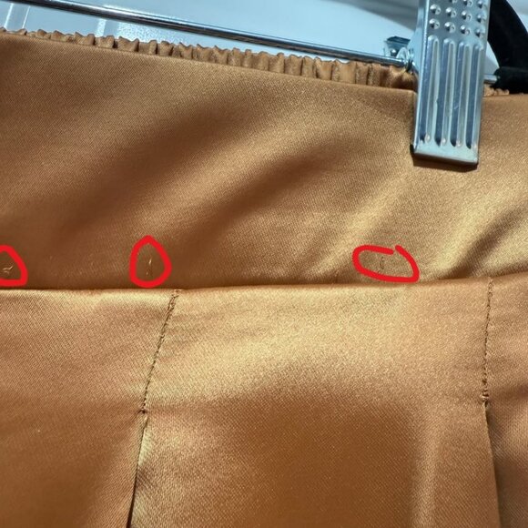 Size 3R TORRID Wide Leg Satin High Rise Pant (SLIGHT DAMAGE read description) - Picture 6 of 8